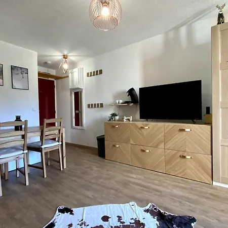The Edelweiss- Renovated For 4 People! * Chamrousse